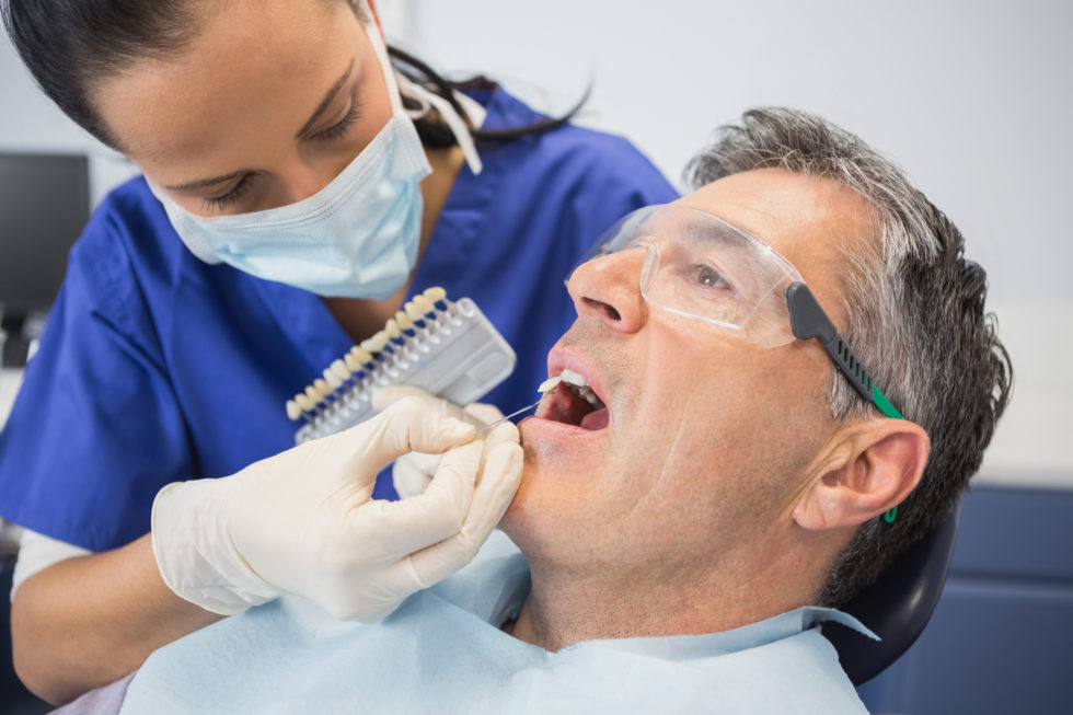 Understanding the Difference Between a General and Cosmetic Dentist