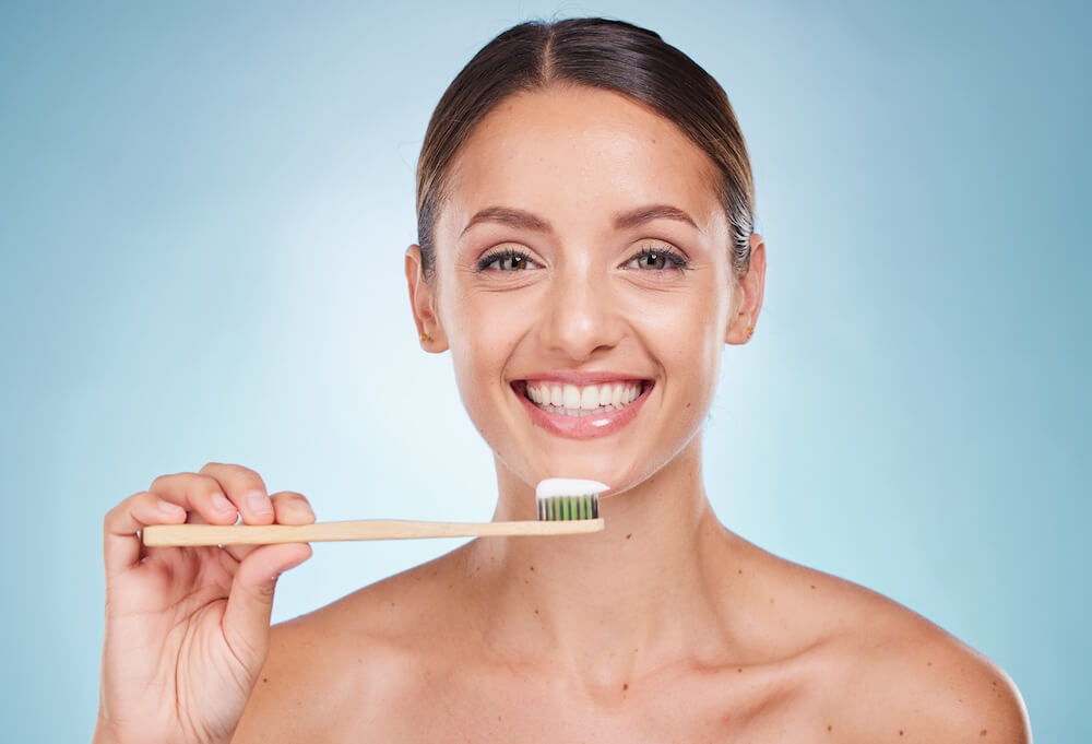 Woman-Brushing-Teeth